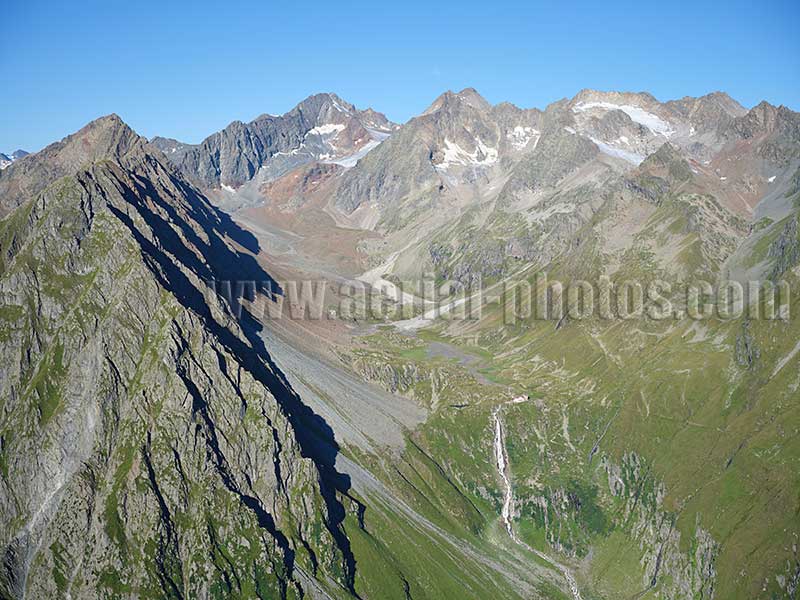 Aerial photo of Falbesoner Waterfall, Tyrol, Austria. Luftaufnahme, luftbild, Tirol, Österreich.