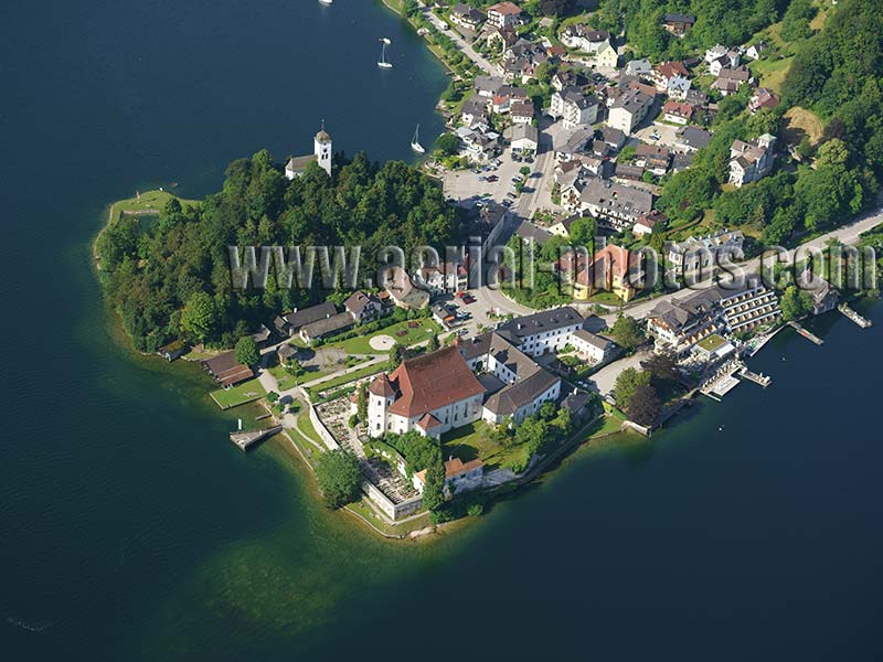 AERIAL VIEW photo of Traunkirchen, Traunsee, Austria. LUFTAUFNAHME luftbild, Oberösterreich, Österreich.