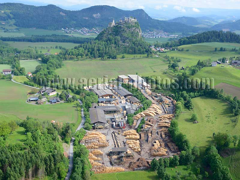 AERIAL VIEW photo of a sawmill, Hochosterwitz, Carinthia, Austria. LUFTAUFNAHME luftbild, Sägewerk, Kärnten, Österreich.