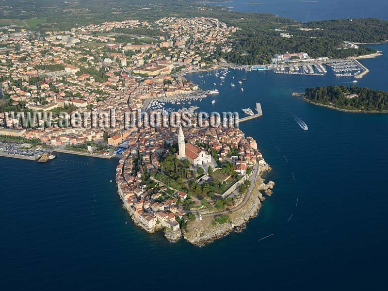 AERIAL VIEW photo of Rovinj / Rovigno, Istria, Croatia. ZRAČNI POGLED fotografija, Istra, Hrvatska.