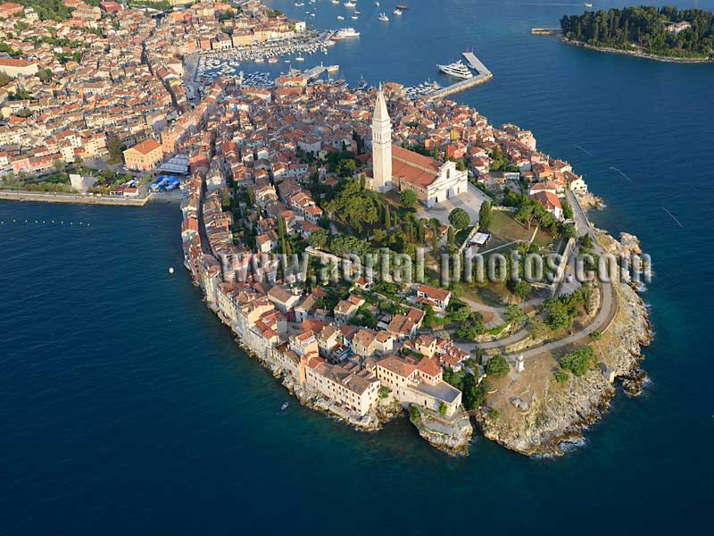 AERIAL VIEW photo of Rovinj / Rovigno, Istria, Croatia. ZRAČNI POGLED fotografija, Istra, Hrvatska.