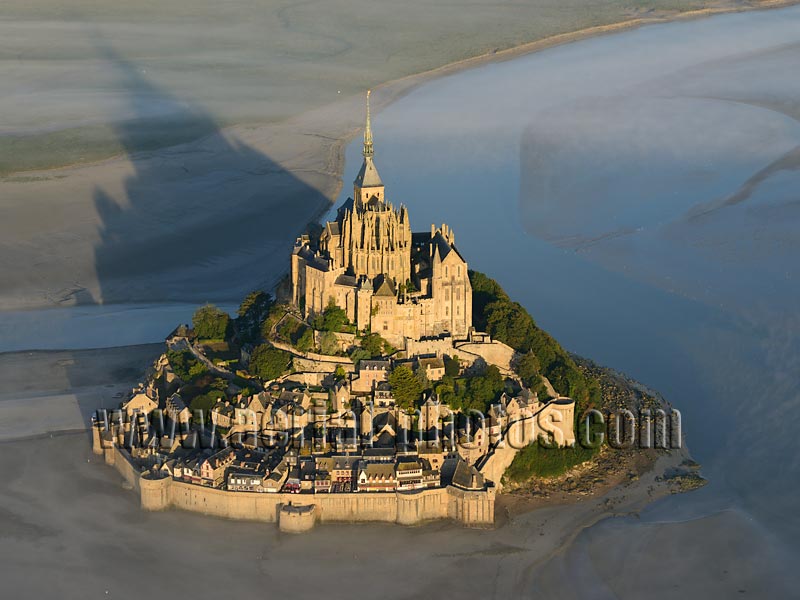 AERIAL VIEW photo of Mont Saint-Michel abbey, Normandy, France. VUE AERIENNE abbaye, Normandie.