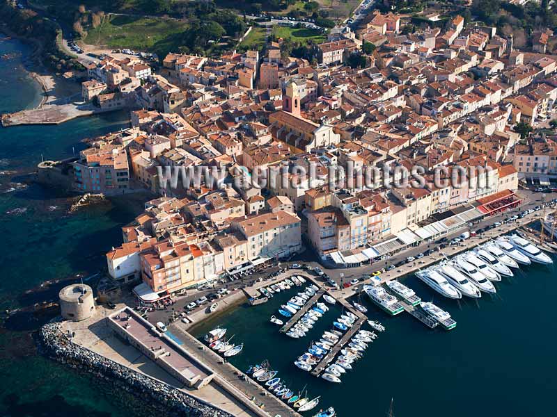 Aerial view, marina, Saint-Tropez port, French Riviera, France. VUE AERIENNE Var, Côte d'Azur.