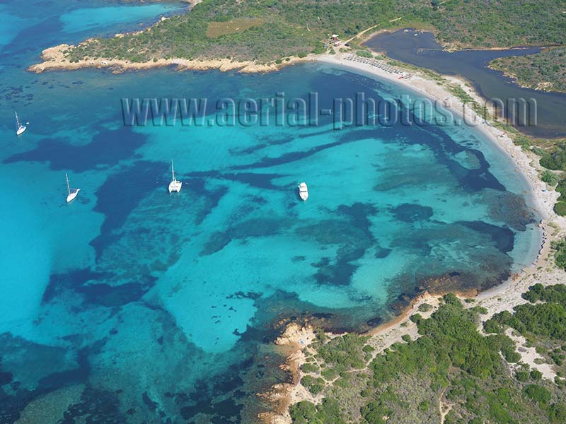 AERIAL VIEW photo of Salinedda Beach, Sardinia, Italy. VEDUTA AEREA foto, Sardegna, Italia.