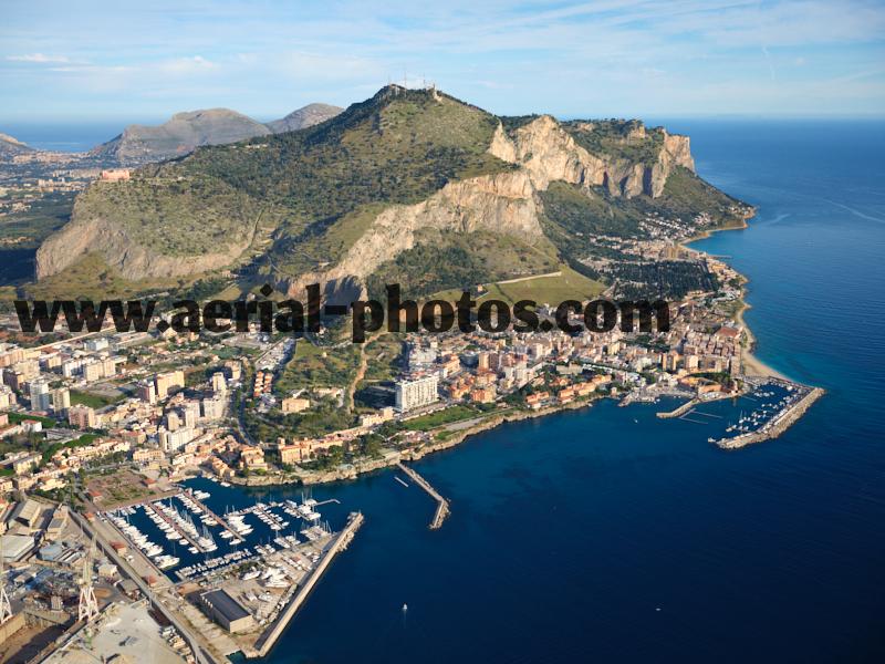 Aerial view, Marinas of Palermo, Sicily, Italy. VEDUTA AEREA foto, Sicilia, Italia.