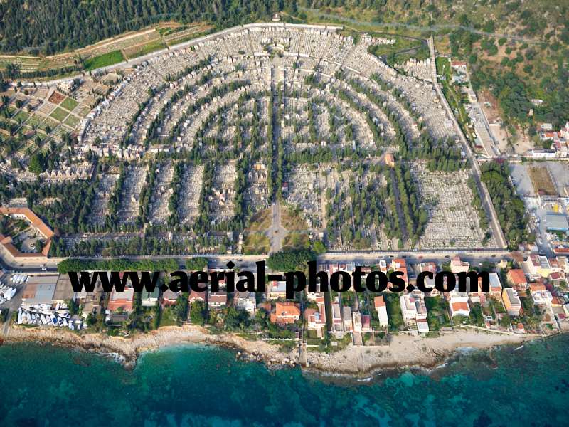 AERIAL VIEW photo of a large cemetery in Palermo, Sicily, Italy. VEDUTA AEREA foto, Sicilia, Italia.