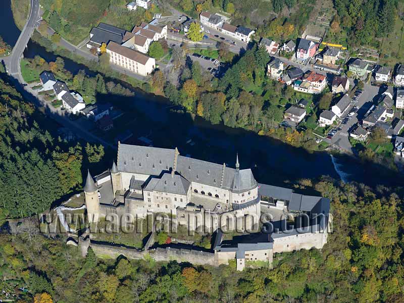 AERIAL VIEW photo of Vianden Castle, Diekirch District, Luxembourg. VUE AERIENNE, Château de Vianden.