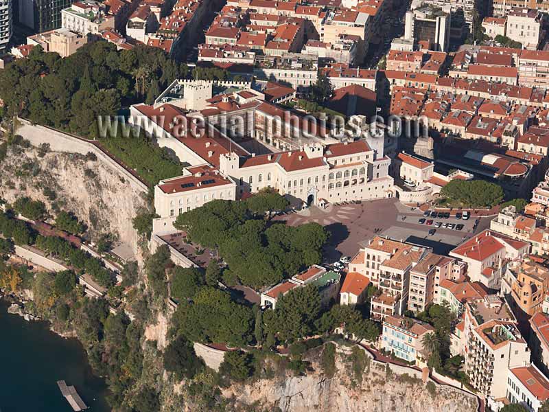 Aerial photo, Prince's Palace, The Rock, Monaco. Vue aérienne, Le Rocher.