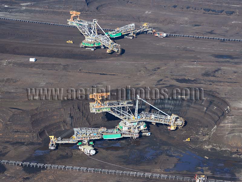 Aerial view, bucket-wheel excavator, Bełchatów Coal Mine, Poland. FOTOGRAFIA LOTNICZA kopalnia węgla, Polska.