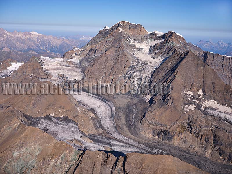 Aerial view of the Grand Combin Massif, Switzerland / Italy. LUFTAUFNAHME, Schweiz.